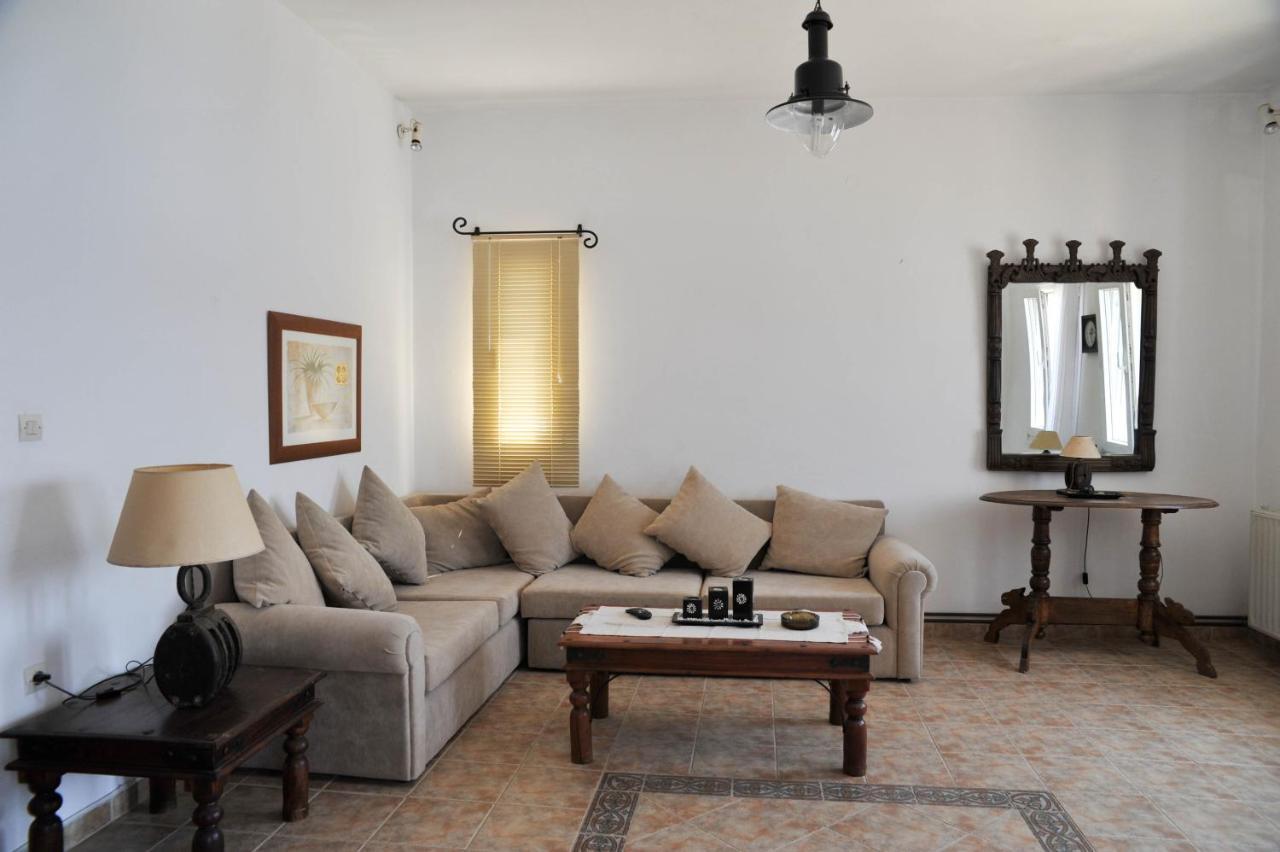 Atlazia Suites Alinda  Bagian luar foto