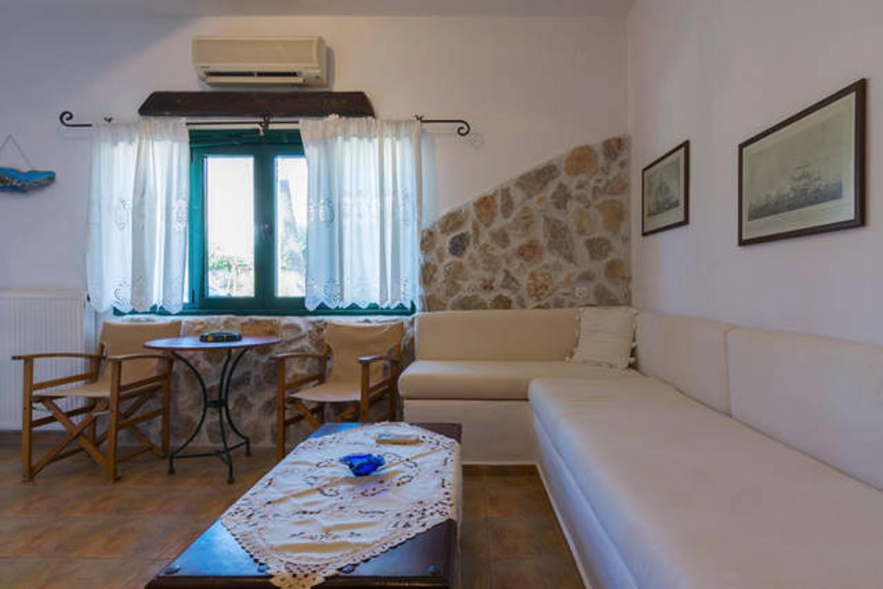 Atlazia Suites Alinda  Bagian luar foto